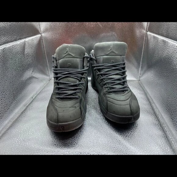 Size 8.5 - PSNY x Air Jordan 12 Retro Grey Jumpman Athletic Shoes 130690-003 - Picture 3 of 13